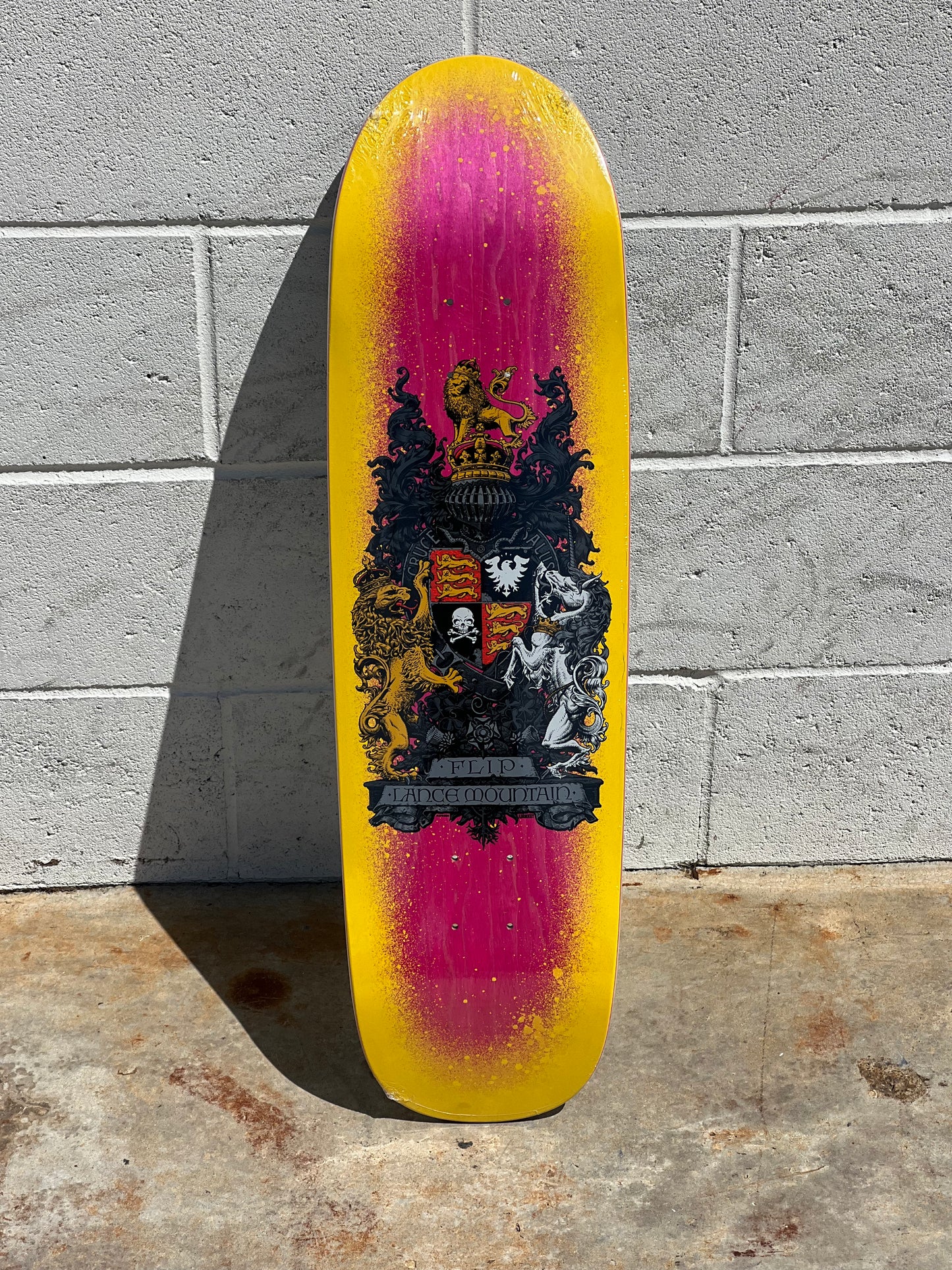 Flip Mountain Spray Crest Pink 8.75" x 31.875"