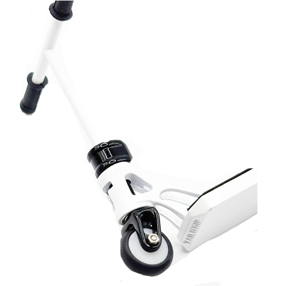 LC Boards Tailwhip Pro Fingerscooter Bearing Edition White