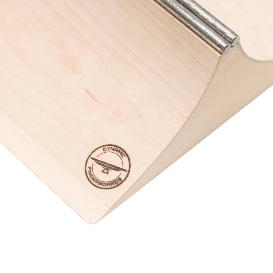 Dynamic Spine - Fingerboard - FB Trucks