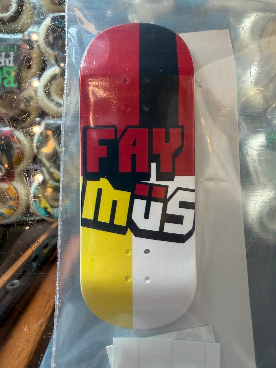 FAYMUS x DK - Flag 34mm Fingerboard Deck - Fingerboard - FB Decks