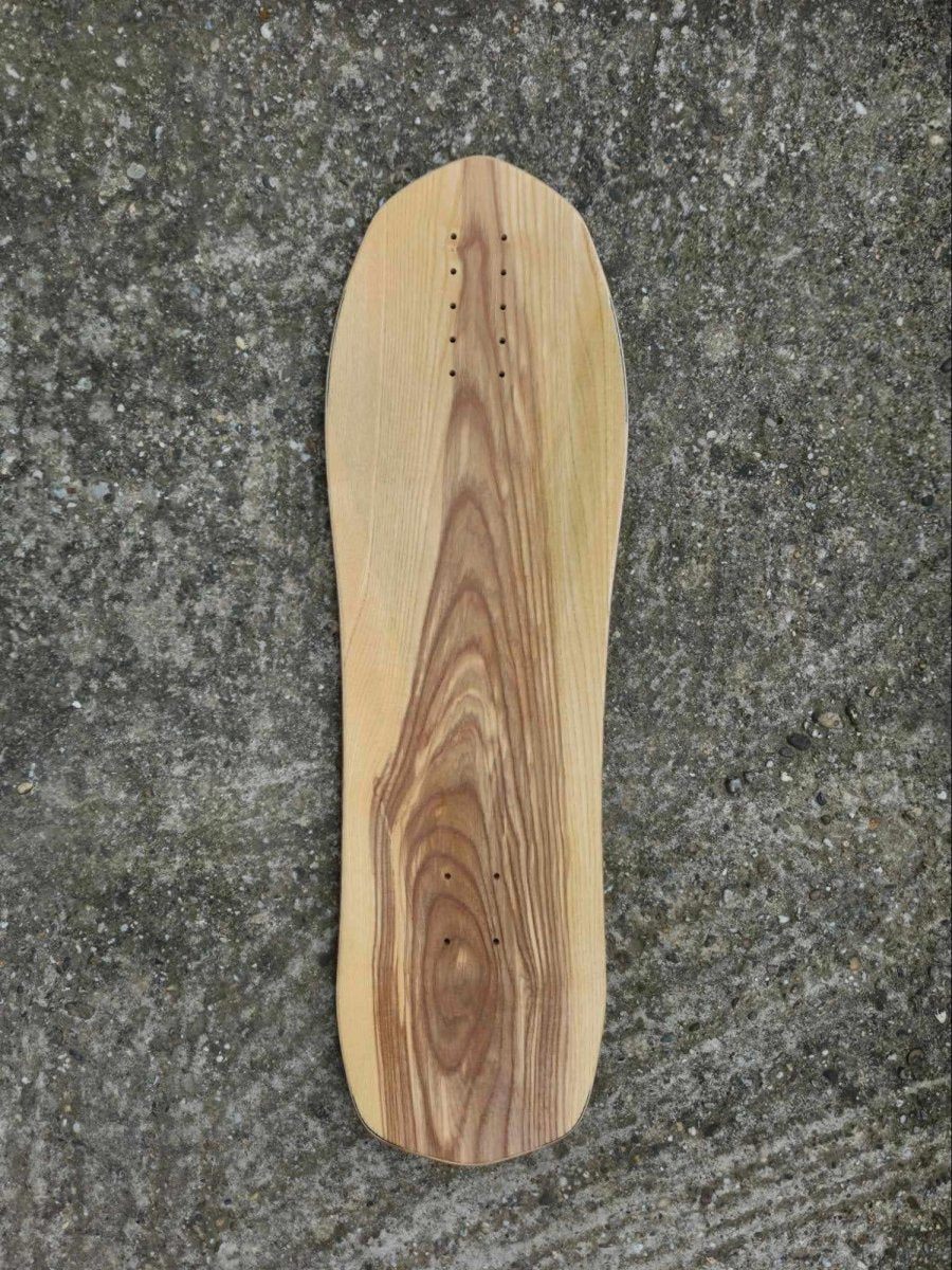 Soulboardiy CarbonyX Meda 32" Deck (Ash Core) Medium Flex - Surfskate - Decks