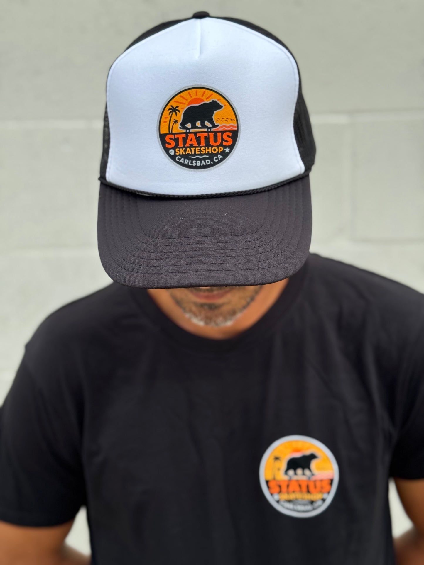 Status Bear Orange Circle Trucker White/Black