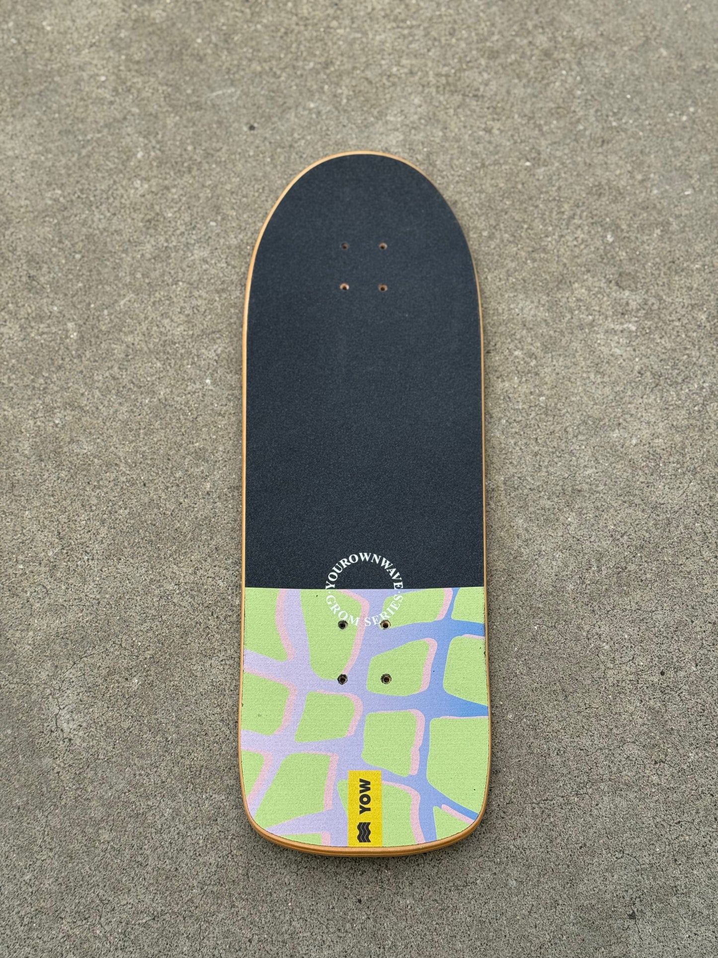 BLEM - Yow Kirra 30" Grom wb15.5" Deck