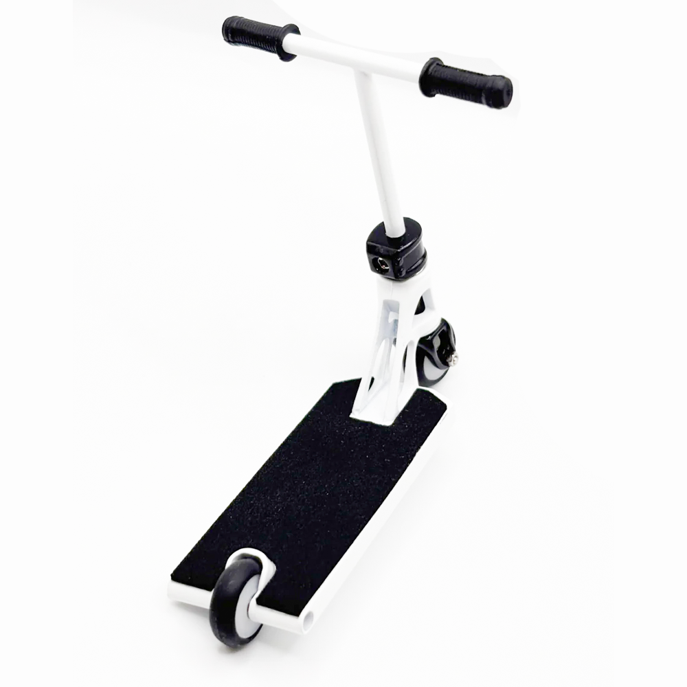 LC Boards Tailwhip Pro Fingerscooter Bearing Edition White