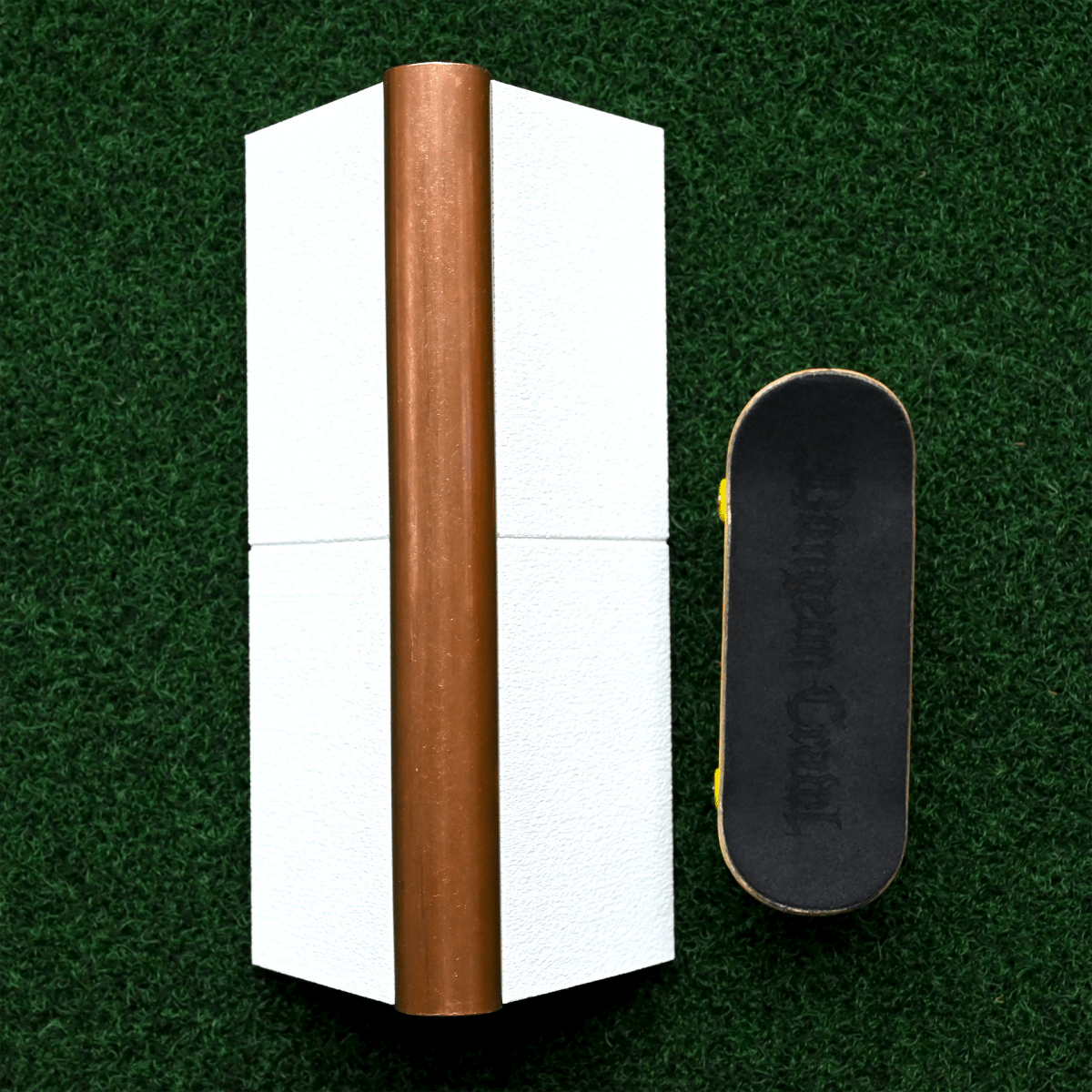 DELIDECKS A - PIPE fingerboard obstacle - Fingerboard - FB Ramps