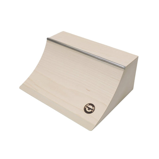 Dynamic Standard Quarterpipe Fingerboard Ramp - Fingerboard - FB Ramps