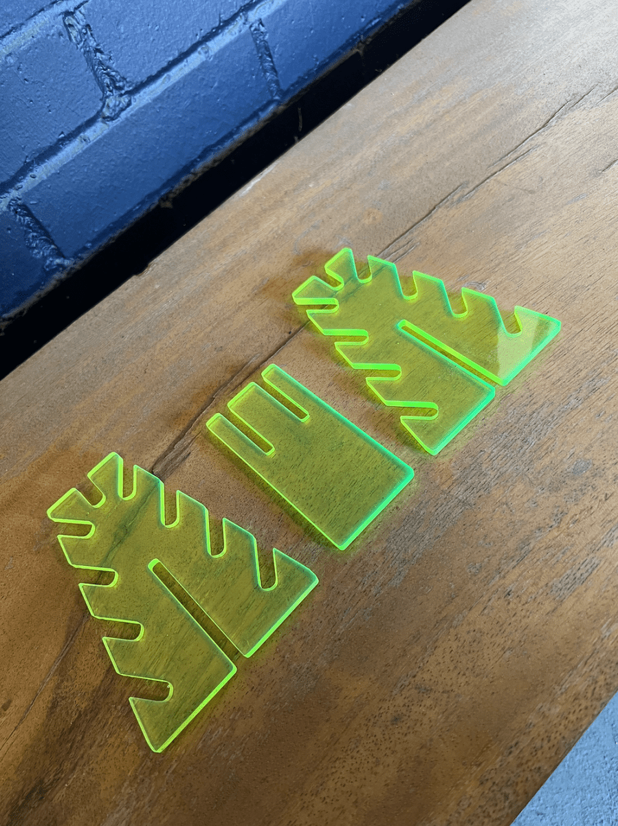 Lil Jawns Acrylic Fingerboard Rack - 