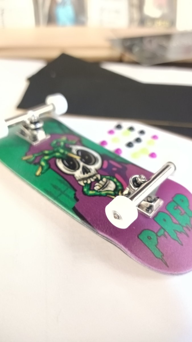 P - Rep v2 Pro 34 Skull Fingers - Fingerboard - FB Complete