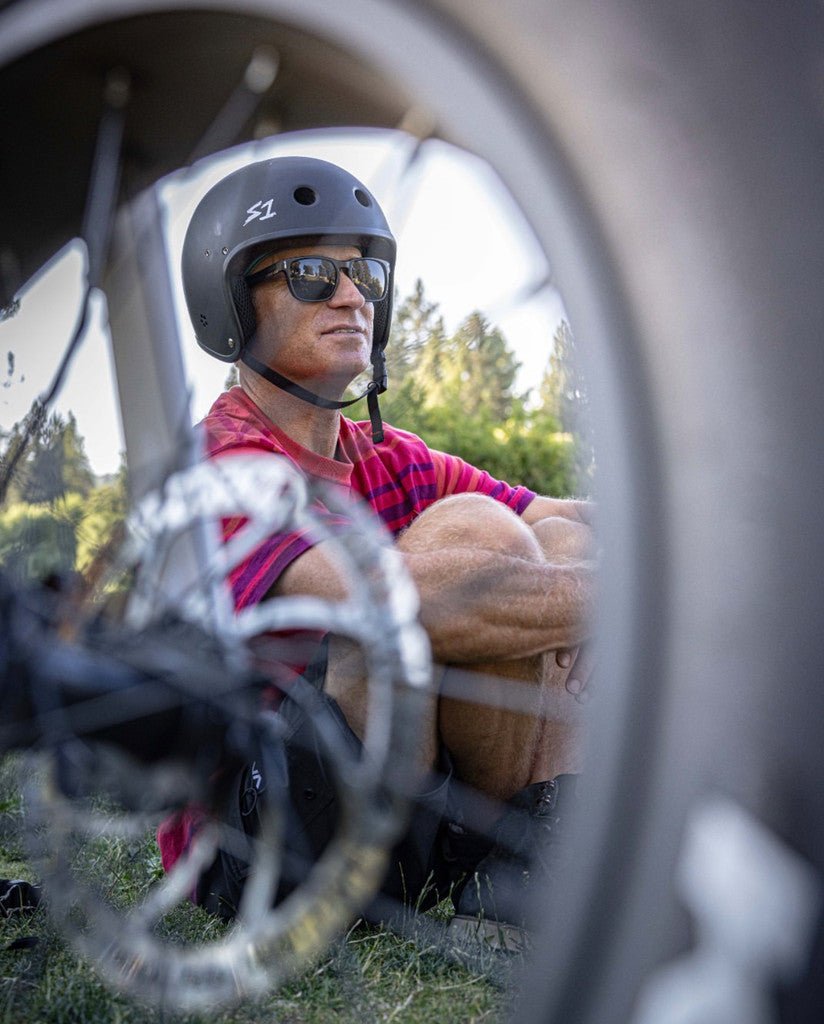 S1 Lifer Retro E - Bike Black Matte Helmet - Gear - Helmets