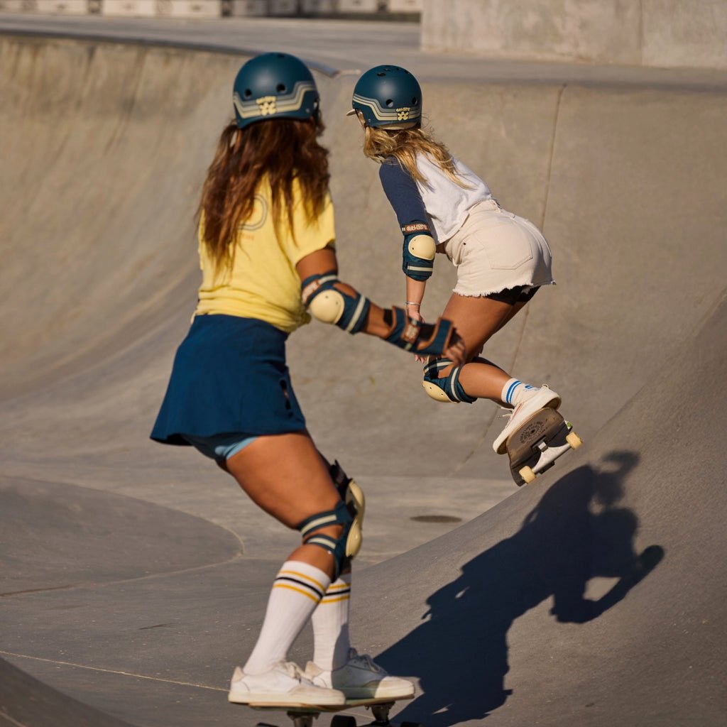 Triple 8 x GRLSWIRL Deep Cover Retro Blue - Grey Helmet - Gear - Helmets
